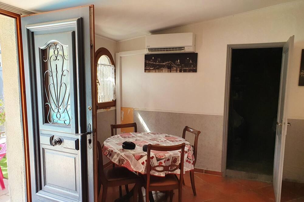 Photo of Others in Canohes