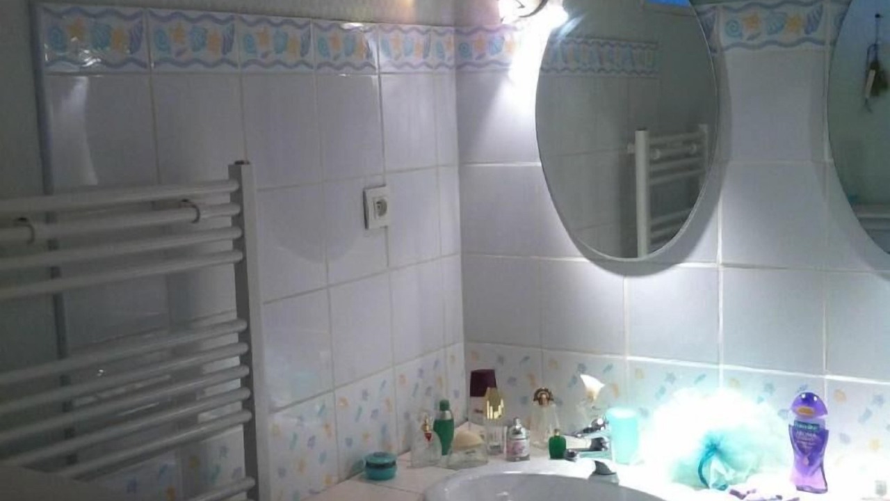 Photo of Bathroom in Saint-Hilaire-de-Villefranche