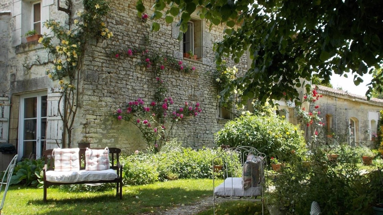 Photo of Outdoor in Saint-Hilaire-de-Villefranche