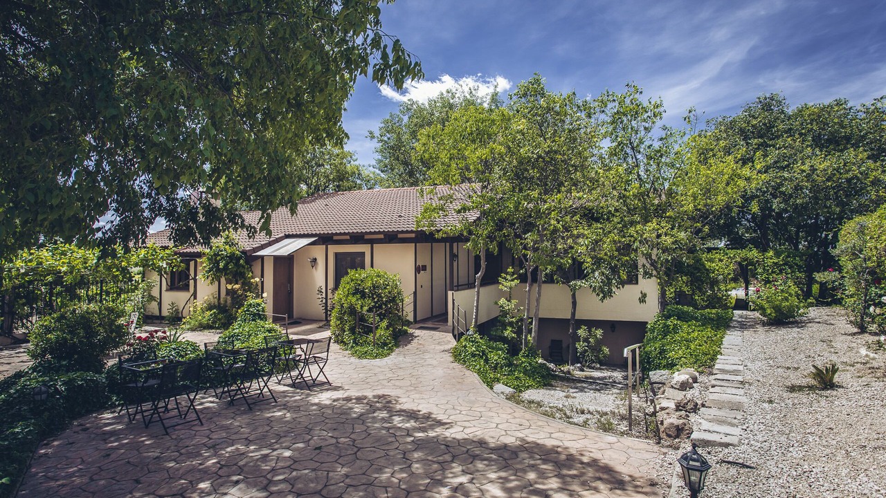 Photo of Outdoor in Calderon