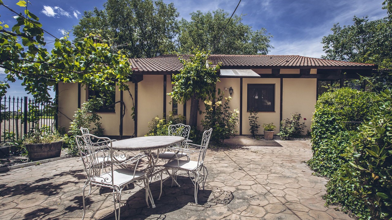 Photo of Outdoor in Calderon