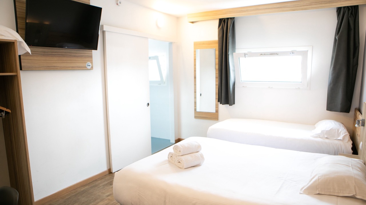 Photo of Bedroom in Villenave-d'Ornon