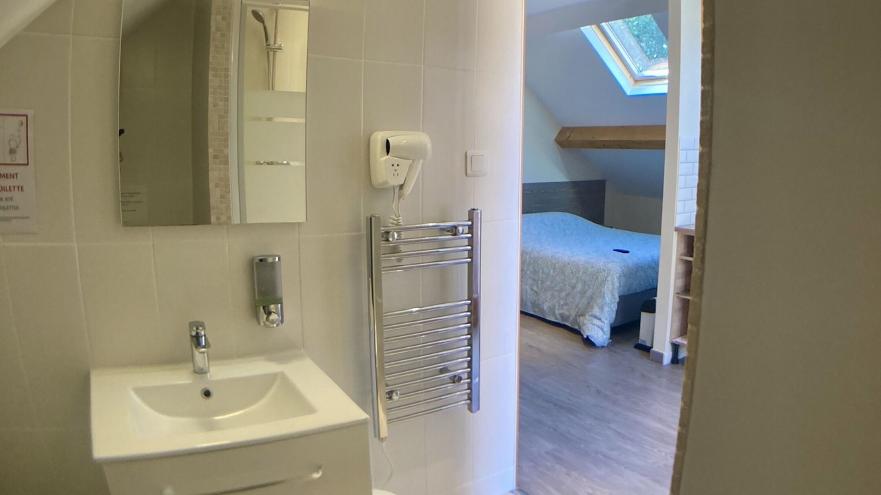 Photo of Bathroom in Seigy