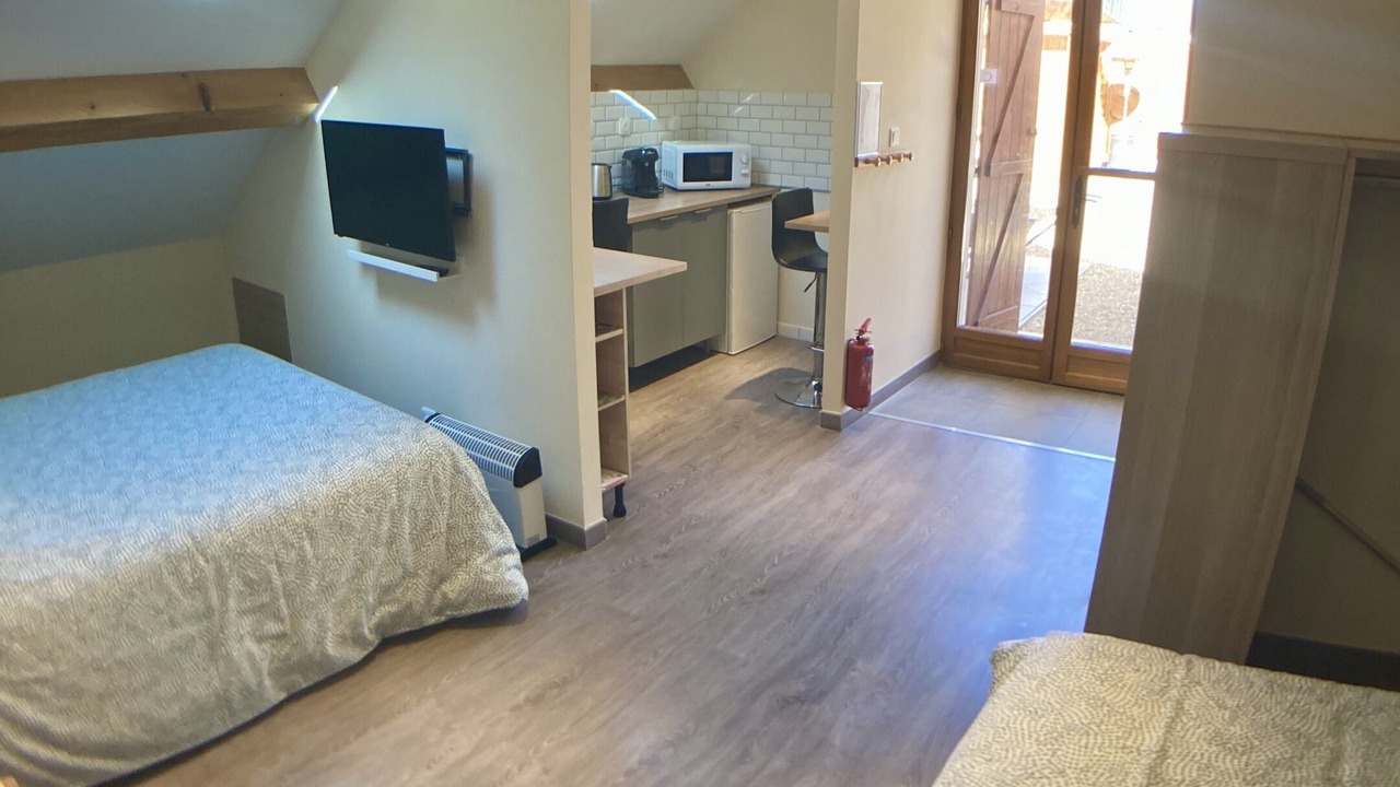 Photo of Others in Seigy