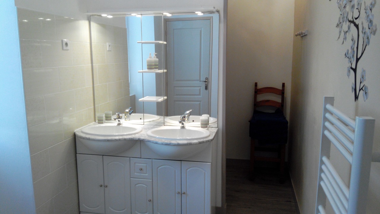 Photo of Bathroom in Gemozac