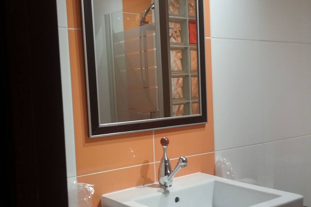 Photo of Bathroom in Saint-Martin-le-Beau