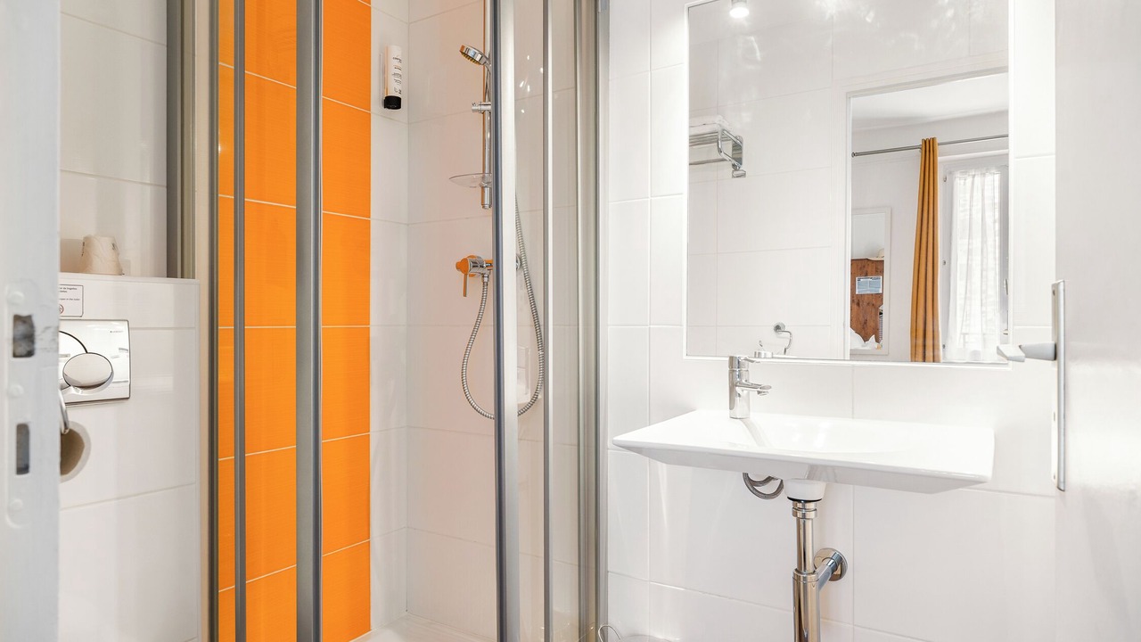 Photo of Bathroom in Intra Muros