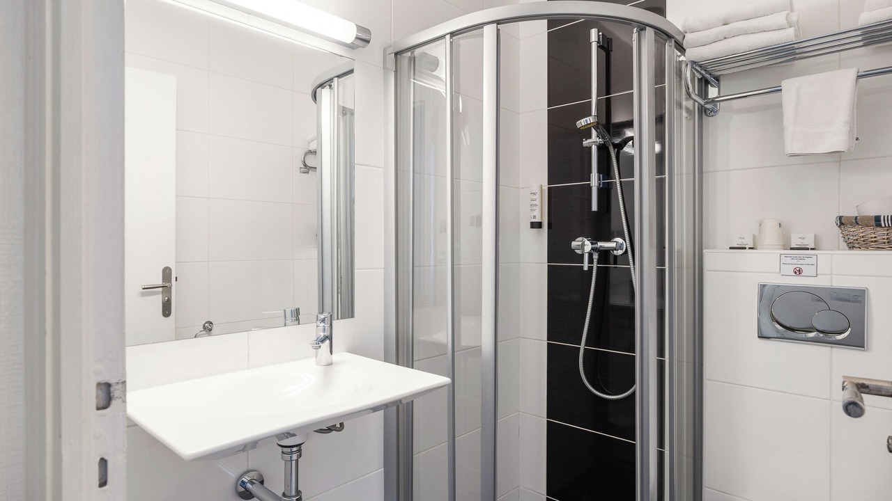 Photo of Bathroom in Intra Muros