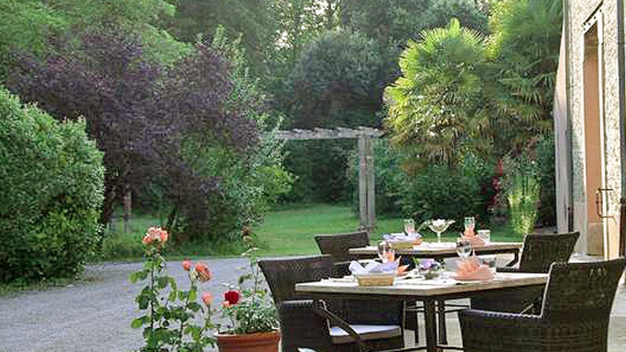 Photo of Others in Bram