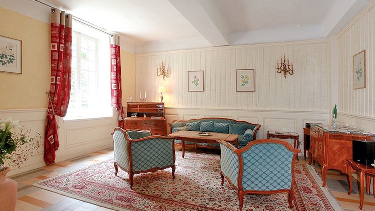 Photo of Others in Bram