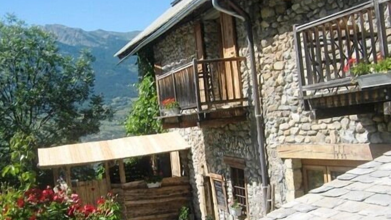 Photo of Outdoor in Baratier