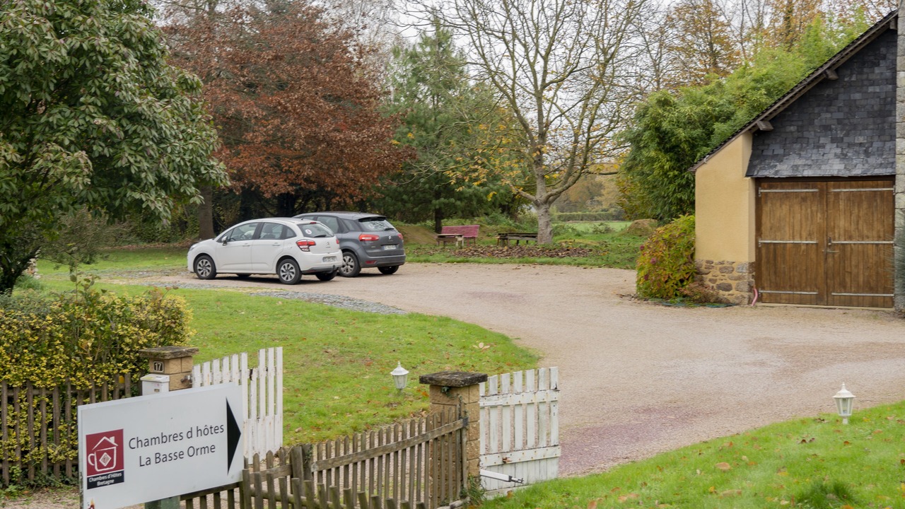 Photo of Others in Les Iffs