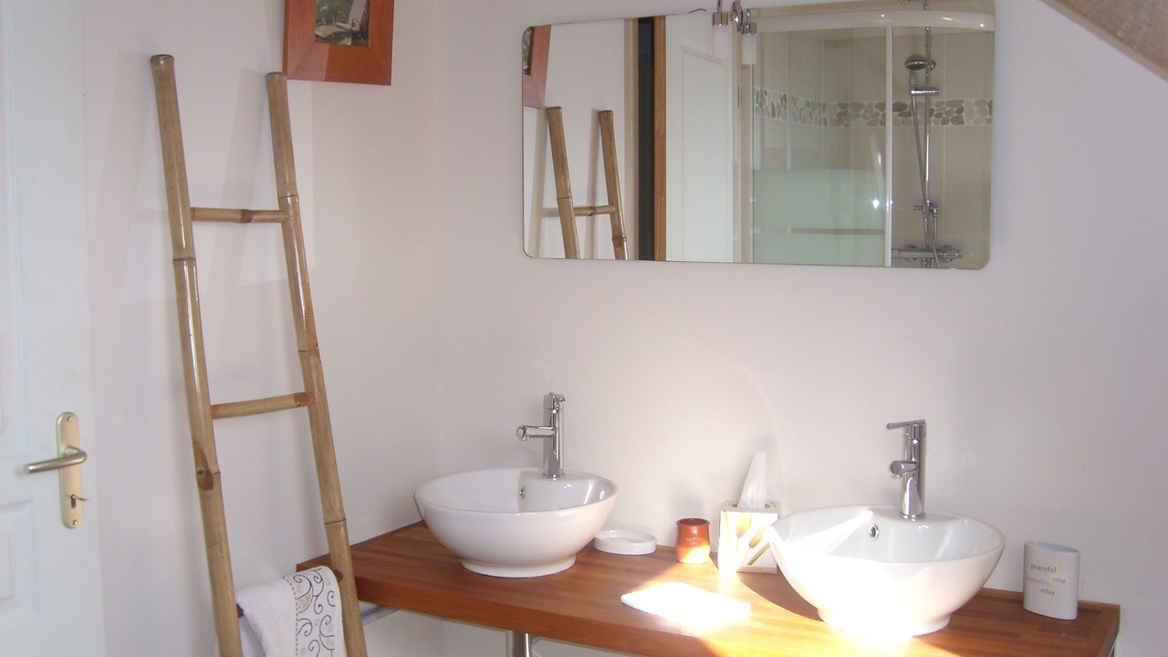 Photo of Bathroom in Les Iffs