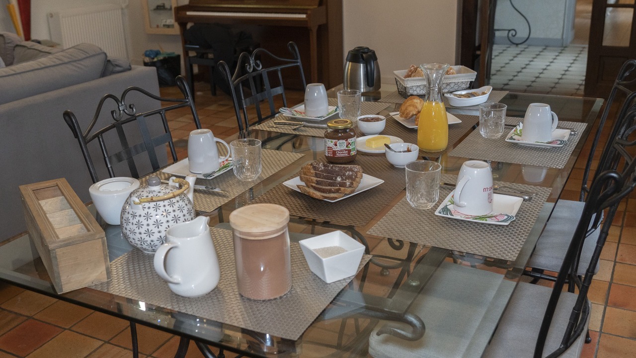 Photo of Others in Les Iffs