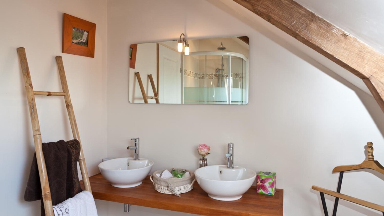 Photo of Bathroom in Les Iffs