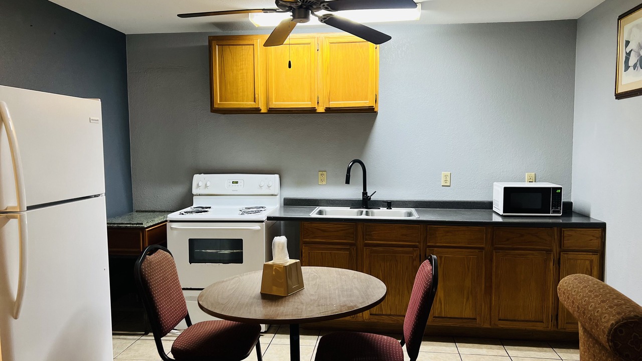 Photo of Kitchen in Lobdell/Woodale