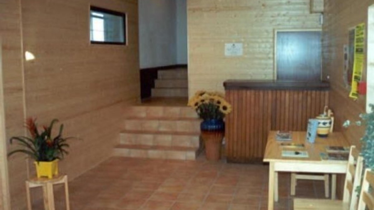 Photo of Others in Boutx