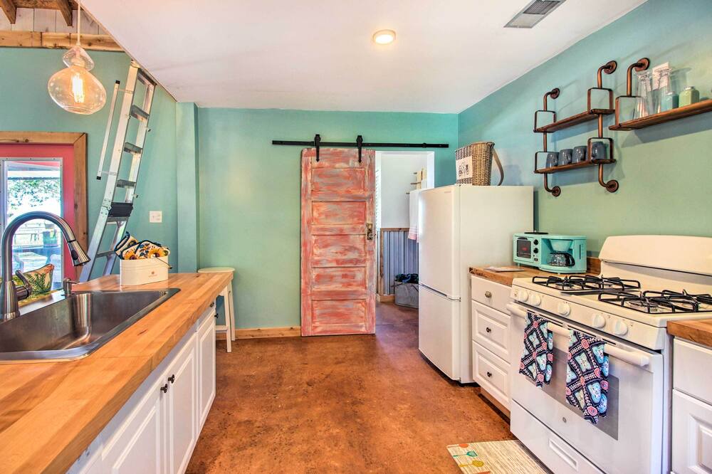 Photo of Others in Midway