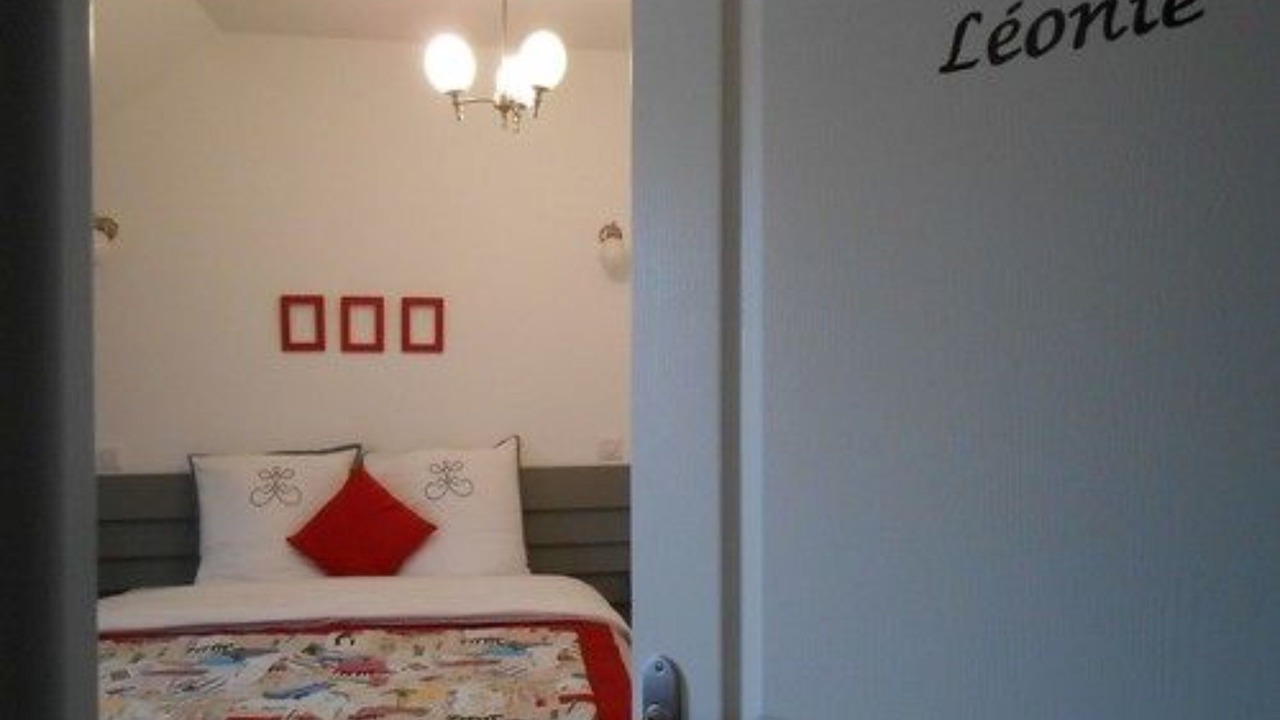 Photo of Bedroom in Ermenonville-la-Petite