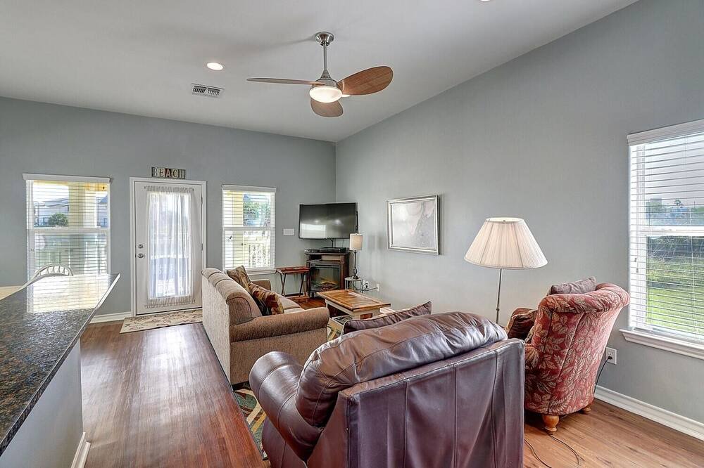 Photo of Livingroom in Bella Vista