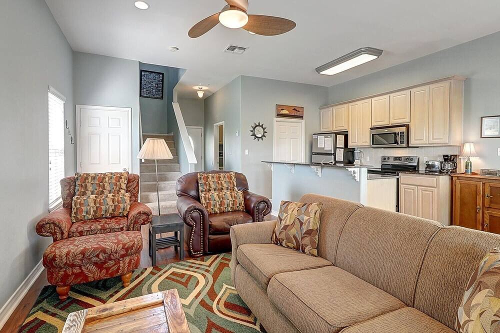 Photo of Livingroom in Bella Vista