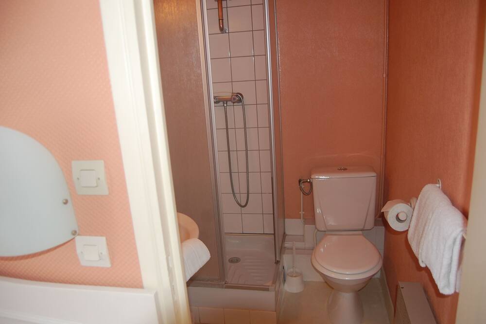 Photo of Bathroom in Vignoux-sur-Barangeon