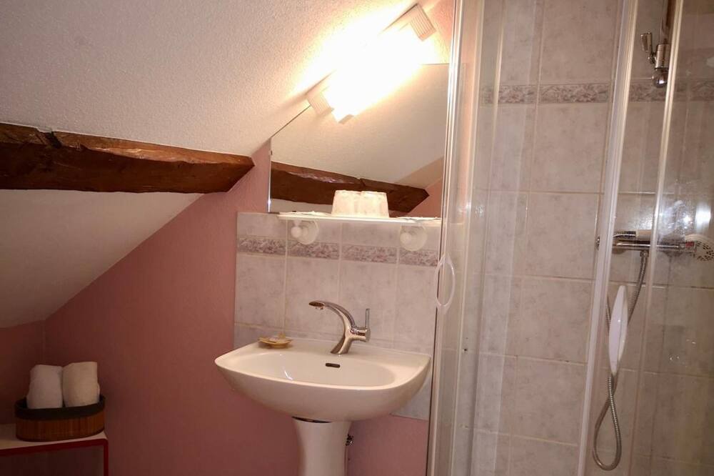 Photo of Bathroom in Vignoux-sur-Barangeon