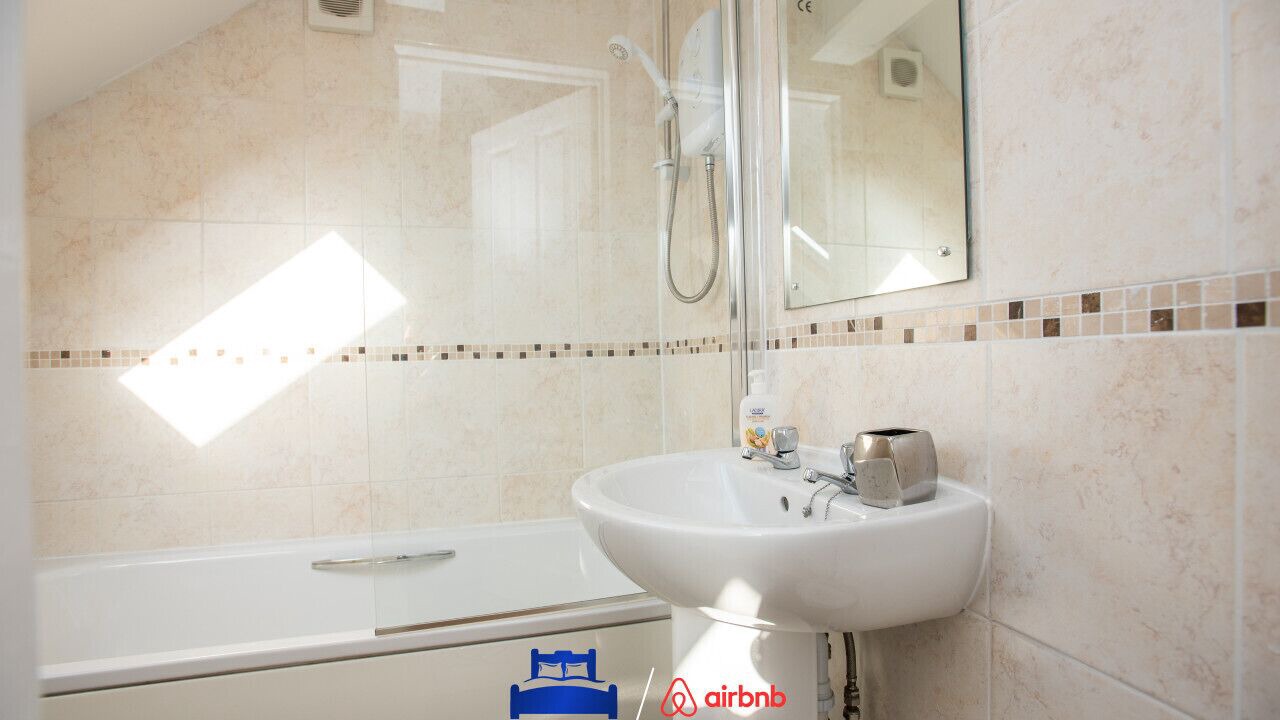 Photo of Others in Cowley