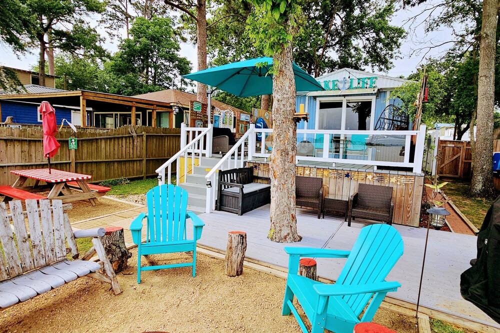 Photo of Outdoor in Pointblank