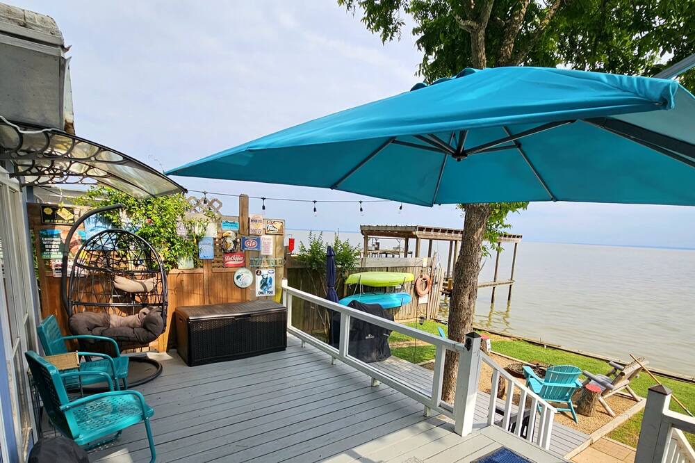 Photo of Outdoor in Pointblank