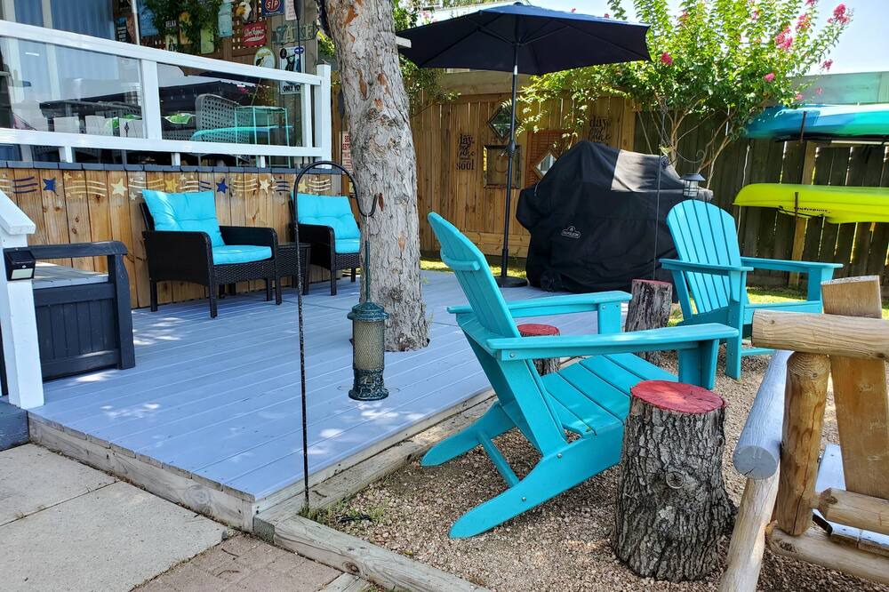 Photo of Outdoor in Pointblank