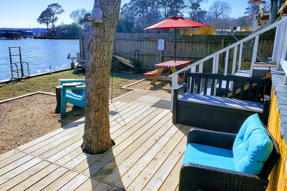 Photo of Patio Balcony in Pointblank