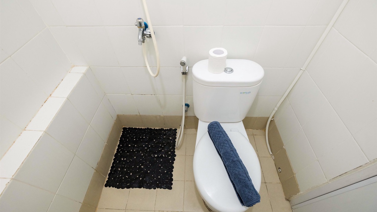Photo of Bathroom in Jatinegara