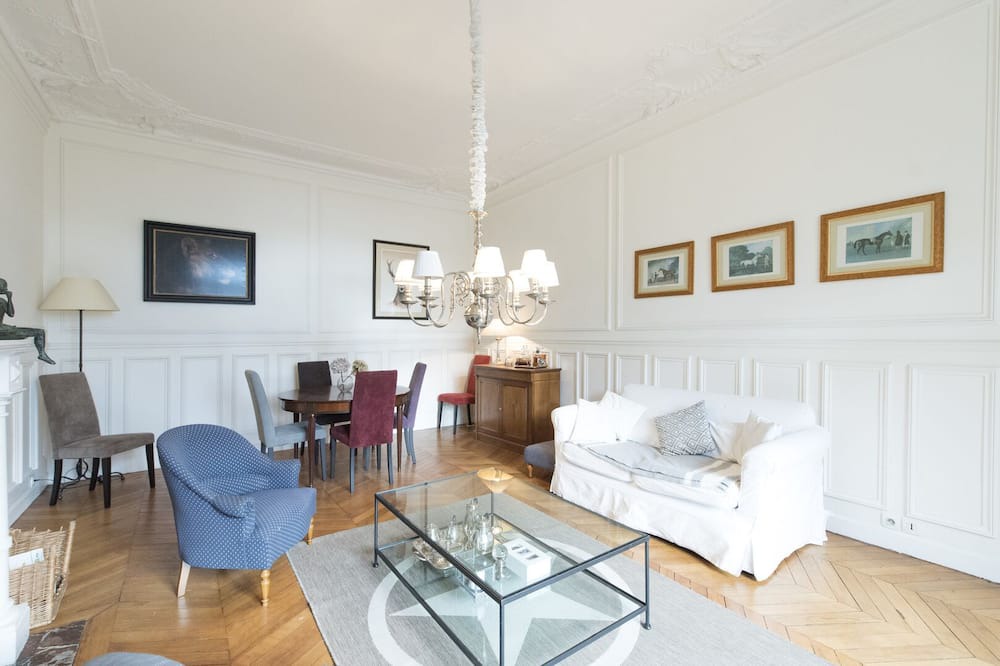 Photo of Others in Porte-Dauphine