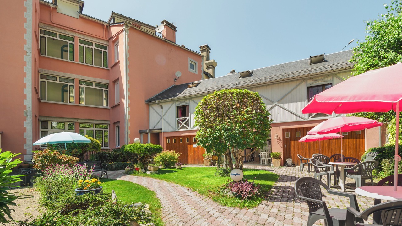 Photo of Patio Balcony in Cauterets