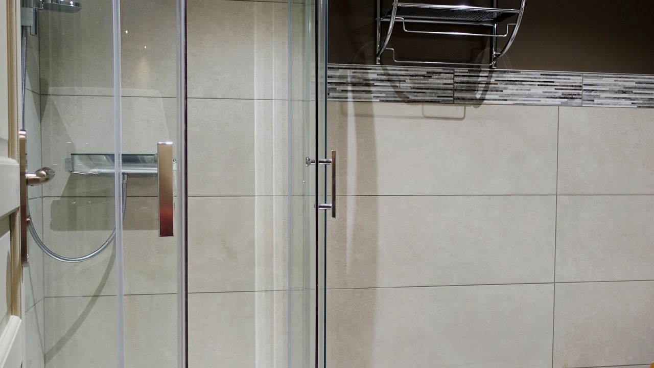 Photo of Bathroom in Falaise