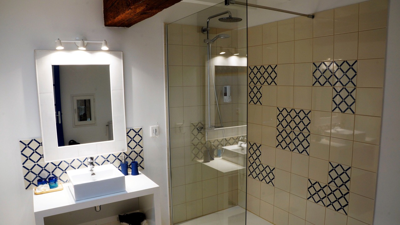 Photo of Bathroom in Fenols
