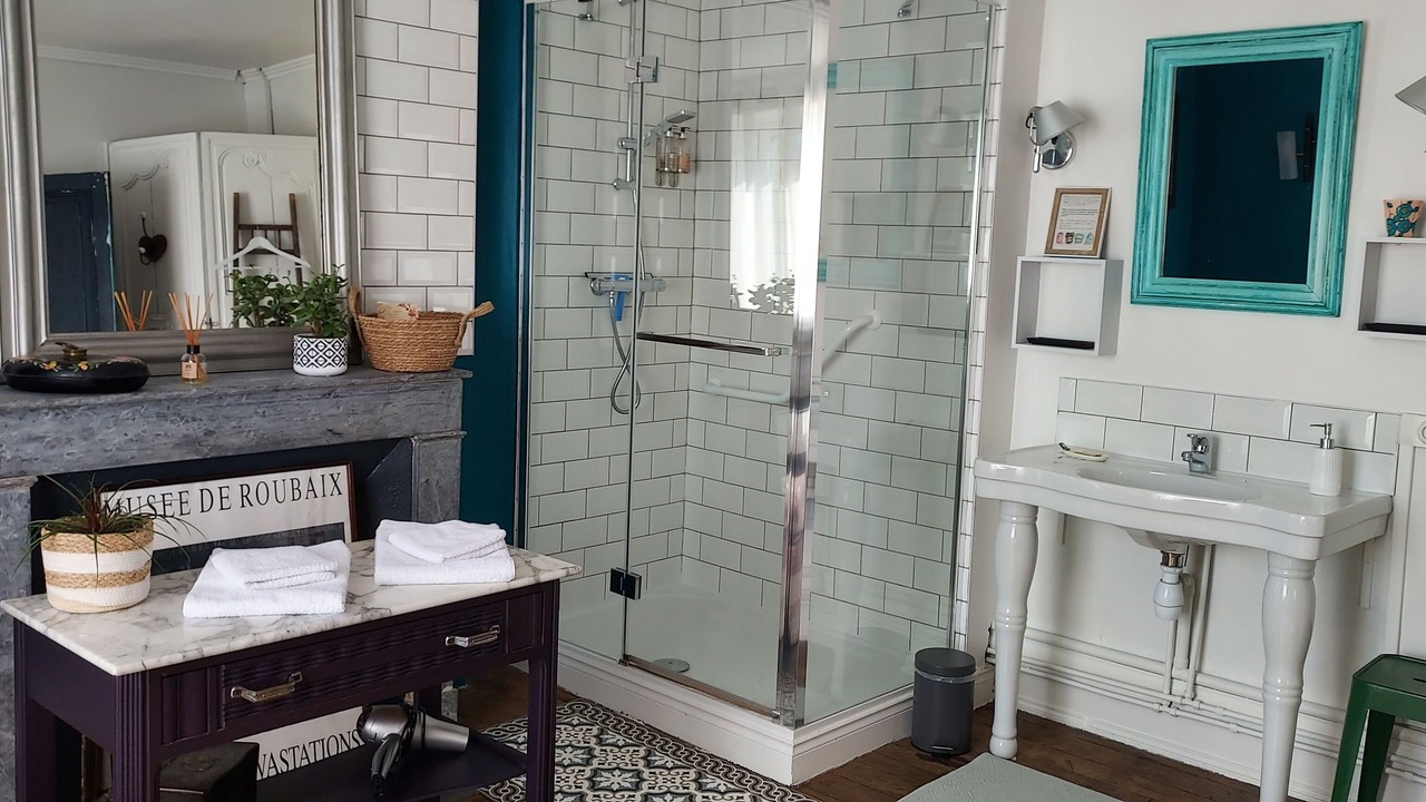 Photo of Bathroom in La Souterraine