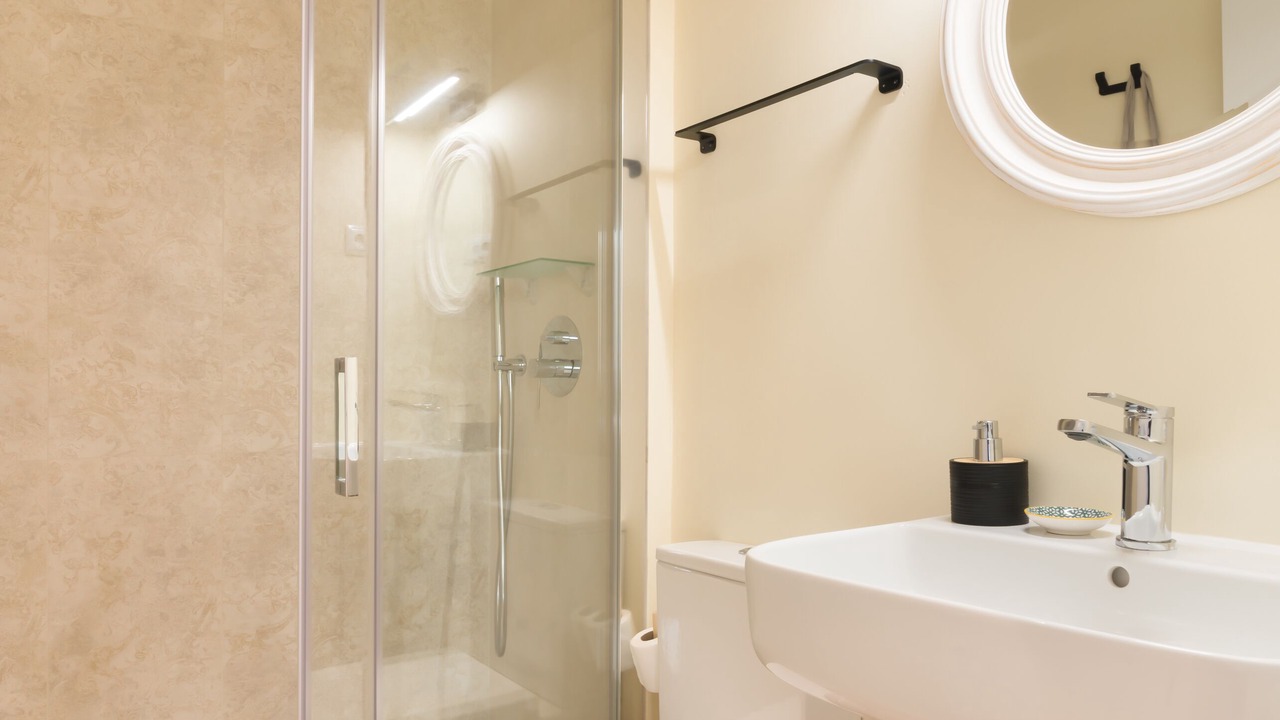 Photo of Bathroom in Literary Quarter
