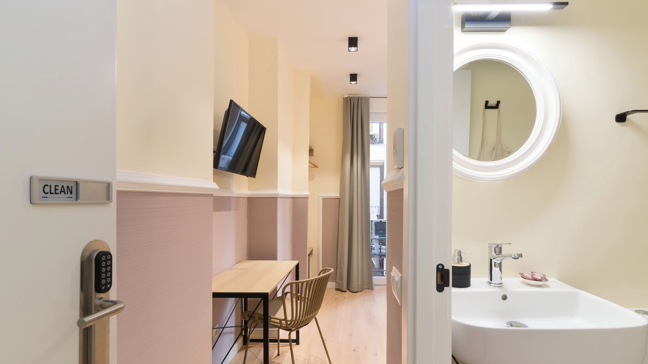 Photo of Bedroom in Literary Quarter