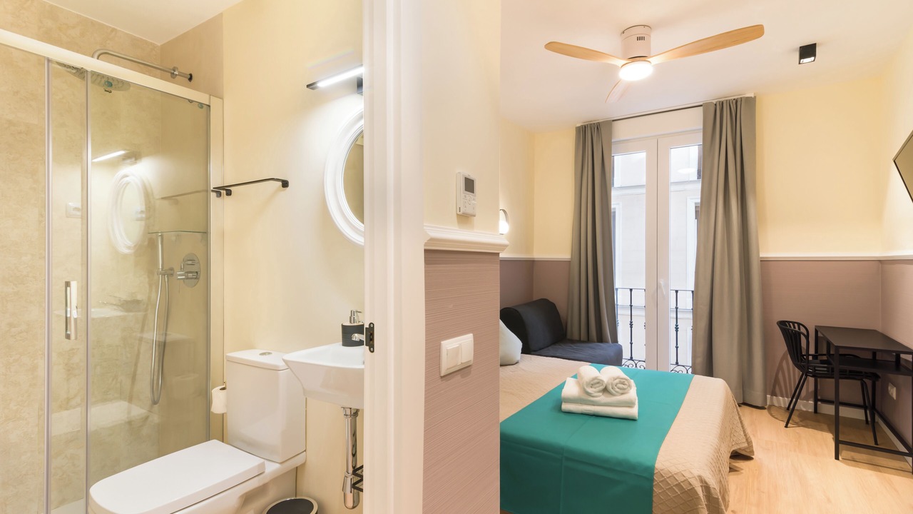 Photo of Bedroom in Literary Quarter