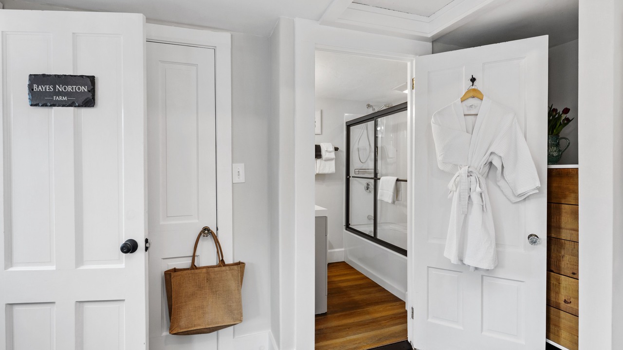 Photo of Others in Vineyard Haven