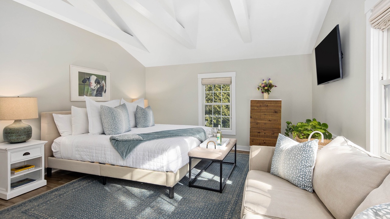 Photo of Bedroom in Vineyard Haven