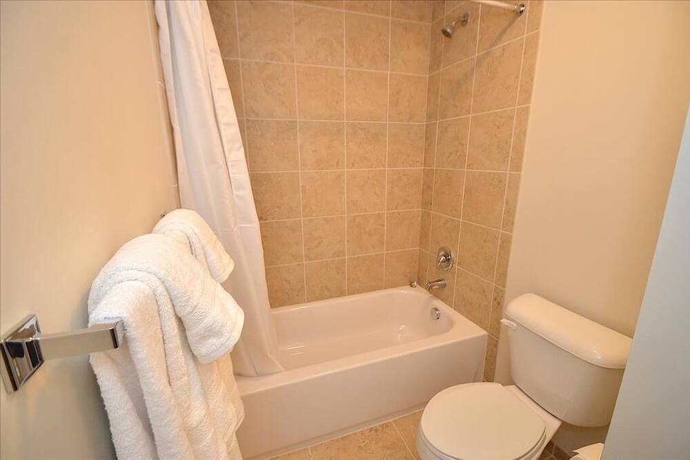 Photo of Bathroom in Cypress Point