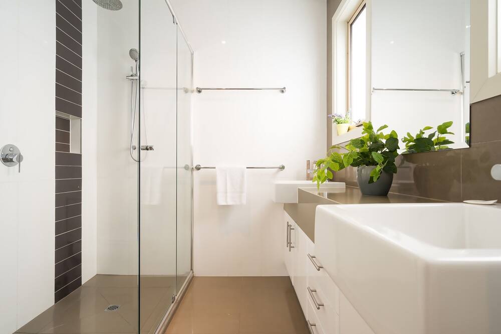 Photo of Bathroom in Mentone