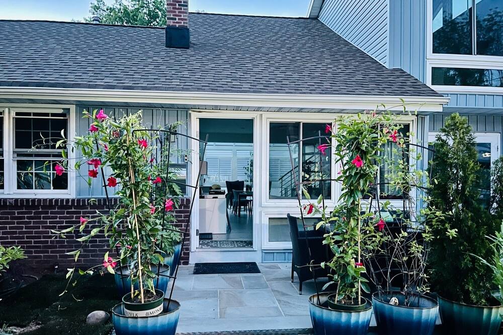Photo of Outdoor in Bergenfield