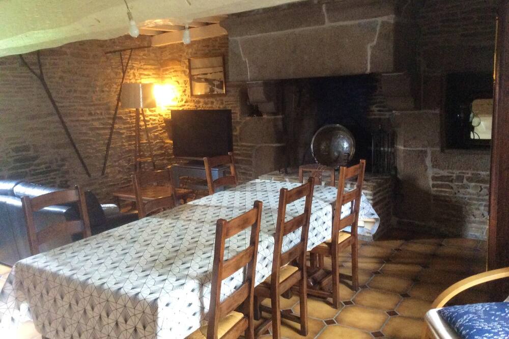 Photo of Livingroom in Sougeal