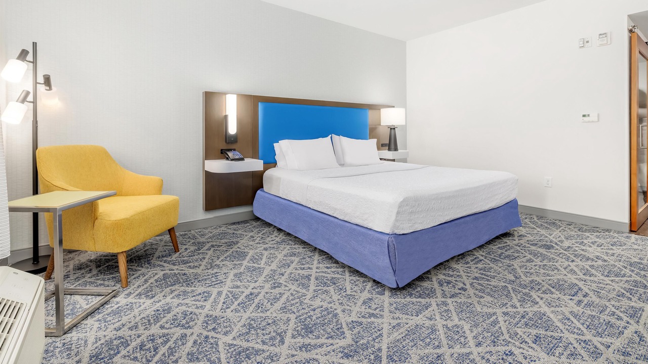 Photo of Bedroom in Grants Pass