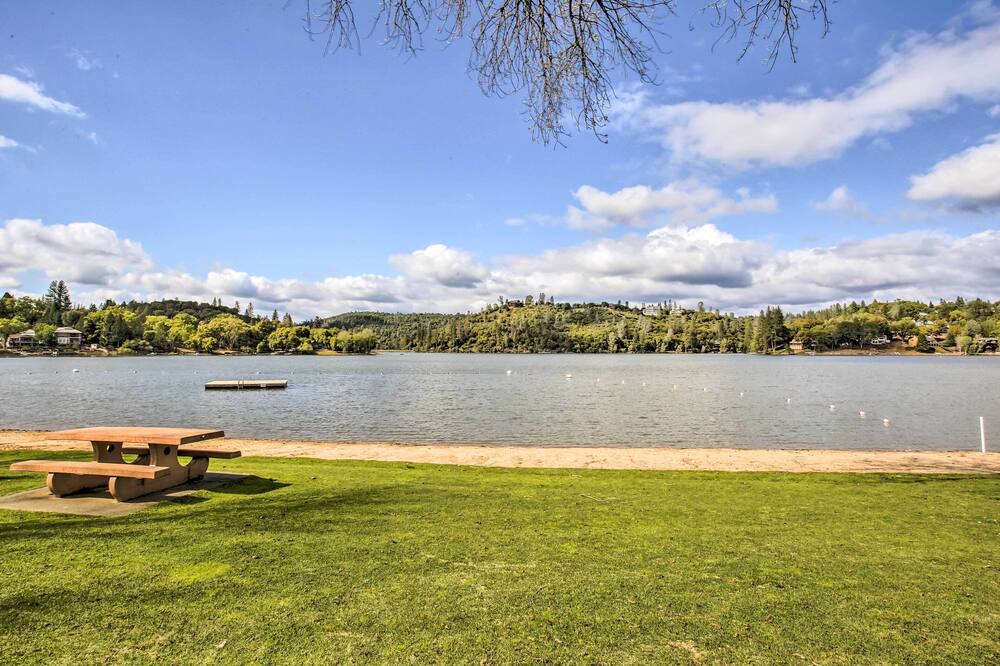 Photo of Outdoor in Groveland