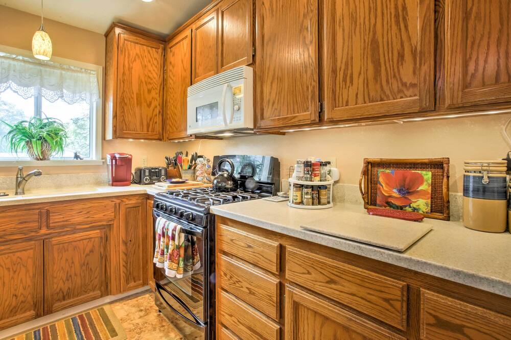 Photo of Kitchen in Groveland